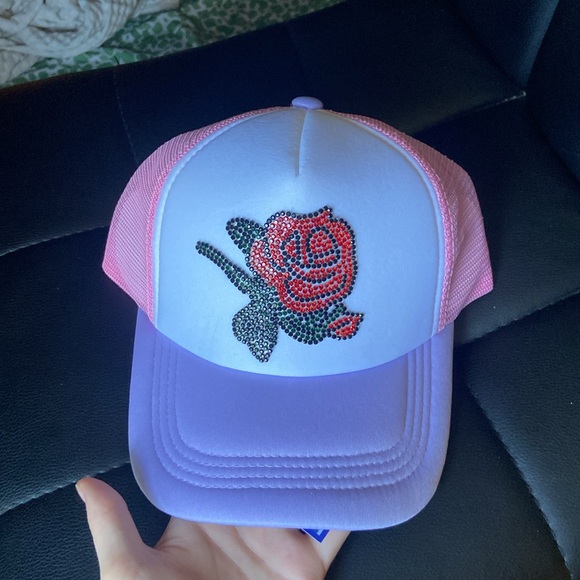 Custom iron on hat - Picture 3 of 4